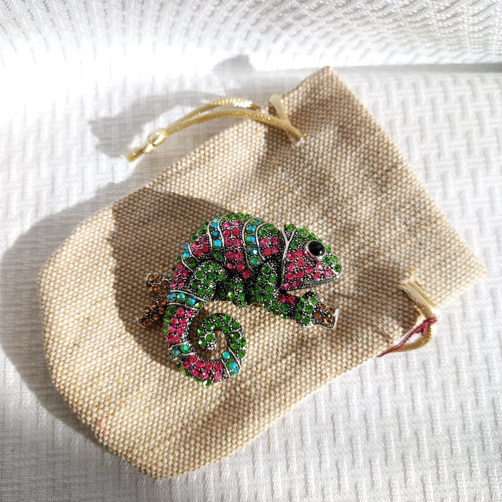 Pink Green Rhinestone Chamelion Pin Broach - Picture 3 of 4